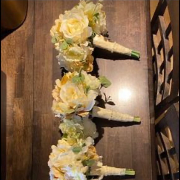 3 Bridesmaid Brooch Bouquets - Picture 2 of 5